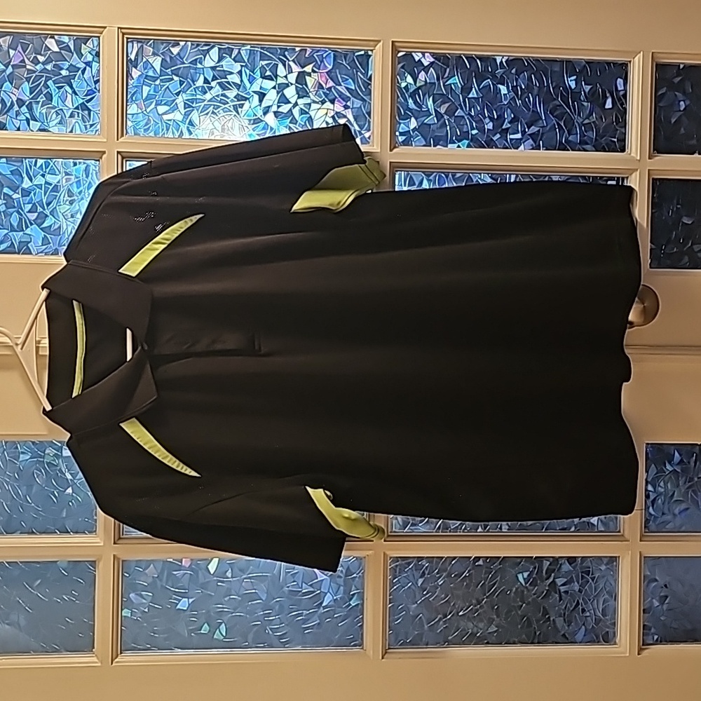 XL Black Collared Polo Short Sleeve Shirt